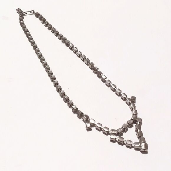 Vintage Delicate Prong Set Clear Rhinestone Choker Mid Century Necklace - Picture 6 of 6